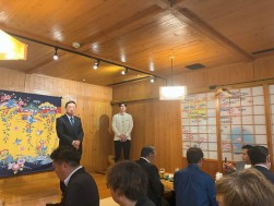 ＪＵ中販連塚田会長は前夜祭でも祝辞を述べた