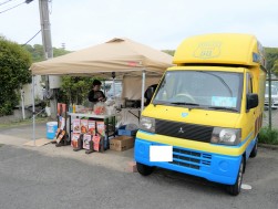 キッチンカーも出店