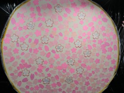 桜をあしらったメッセージボードで会員への感謝を伝えた