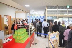 人気の朝市を開催