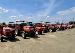トラクターも注目を集める