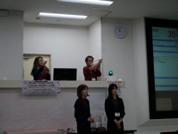 コンダクター（セリ人）にも熱が入り、活気あふれる開催