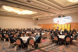 来賓、協会員、組合員および関係者を含め約１６０人が出席