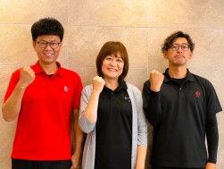 （左から）谷口店長・増倉さん・片岡さん
