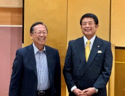 功労者表彰も執り行われた