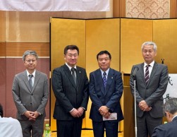 功労者表彰も執り行われた