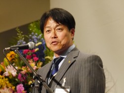 ＪＵ宮崎の平山理事長が祝辞を述べた