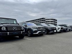 良質の輸入車が並ぶ