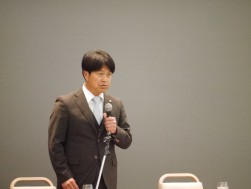 ＪＵ宮崎の平山学会長・理事長が総会の議長を務めた