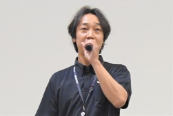セリ前にあいさつを述べる樋田青年部会長