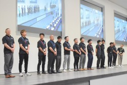 登壇するJU愛知青年部一同