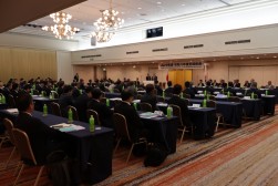 総会の様子