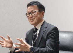 プロトコーポレーション　白木享社長