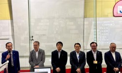 JU東北各県会長理事長、執行部が登壇