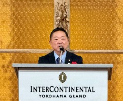 塚田会長が祝辞