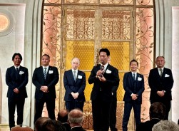 實方副会長・副理事長が閉会のあいさつ