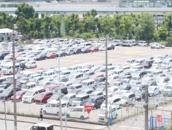 豊富なクルマが集まる