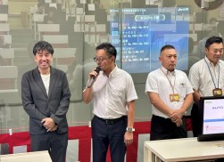 長澤代表幹事があいさつ