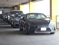 「プレミアムセレクションコーナー」に多数の出品車