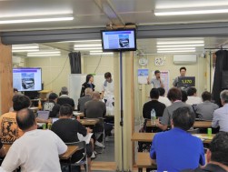 手ゼリによる活気あふれるＡＡ