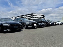 VW・AUDIの良質車が並ぶ