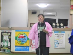 青年部会の東純一郎さんが運営説明
