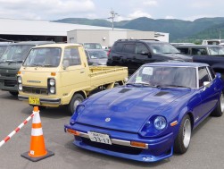 旧車の出品も会員から注目を集めた