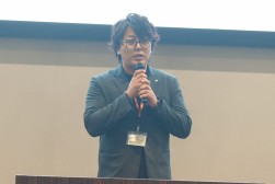 来賓を代表してあいさつを行うＪＵ中部青年部代表幹事の野口氏
