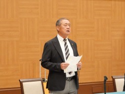 小松金融委員長が意識統一を図る