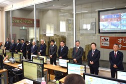 県外から多くの来賓が訪れた