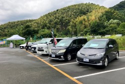 組合員から１４０台の特選車が出展