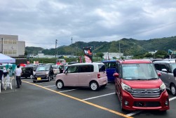 組合員から１４０台の特選車が出展