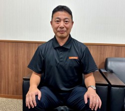 日立建機日本の山原部長代理