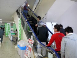 午後になっても入場者は途絶えない