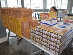 出品・落札各賞（例・２台賞は会津名物カレー焼きそば３食）