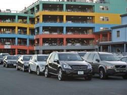 毎回高実績の特設「ヤナセコーナー」