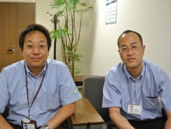 （左）尾籠厚会場長、（右）増井哲ベイサイド支店長