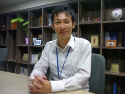 会場の魅力を語る山本雅也氏