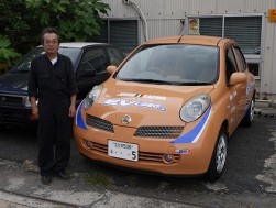 ＥＶに改造したマーチと城野社長