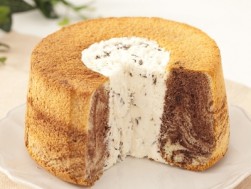 ふわふわシフォンマーブルチョコケーキ