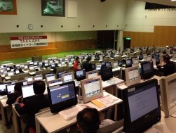 来場も多く活気あふれるポス席