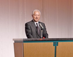 来賓代表で挨拶に立つＪＵ北海道原田貞義会長