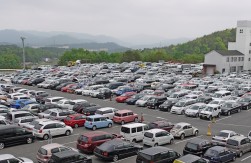 会場内を埋め尽くした２,８３１台の出品車