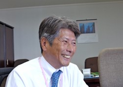 「ＪＵ福岡を皆の協力で変えたい」と抱負を語る山口幸治会長・理事長