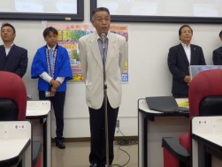 挨拶に立つＪＵ京都の仲井資具理事長