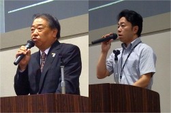 挨拶に立つ岩瀬理事長（左）と熊崎社長