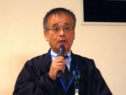 「最近の数カ月は成約率が非常に好調です」と謝辞を述べる神川社長