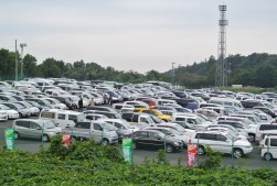 良質車が並ぶアップルコーナ