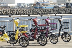 バイクでも自転車でもない、まったく新しい近乗り電動スクーターneo-cycle Cappy（キャピー）
