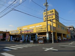 中古カー＆バイク用品チェーンのアップガレージ 名古屋中川店